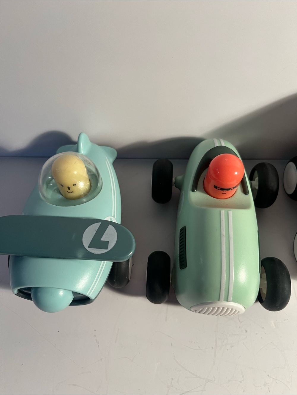 Boutique plastic transportation toys ๐๐๐๐๐ - Picture 3 of 7